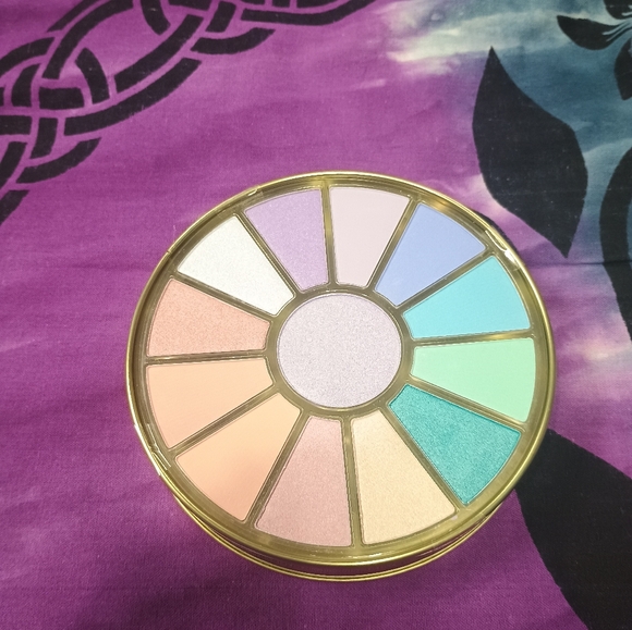 🆕 Cinnamoroll Shadow Highlighter Palette - Picture 5 of 5